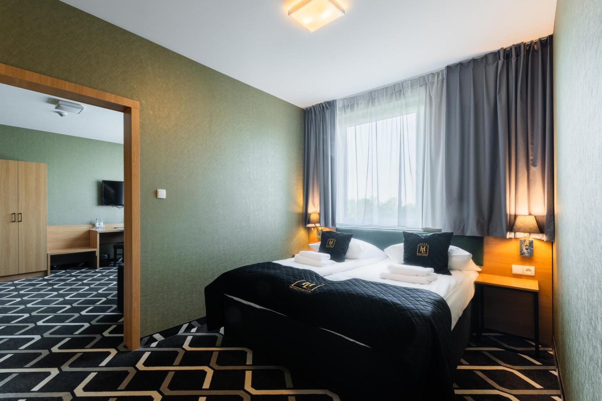 Hotel Lantier Wellness & Spa Μπίτομ Εξωτερικό φωτογραφία