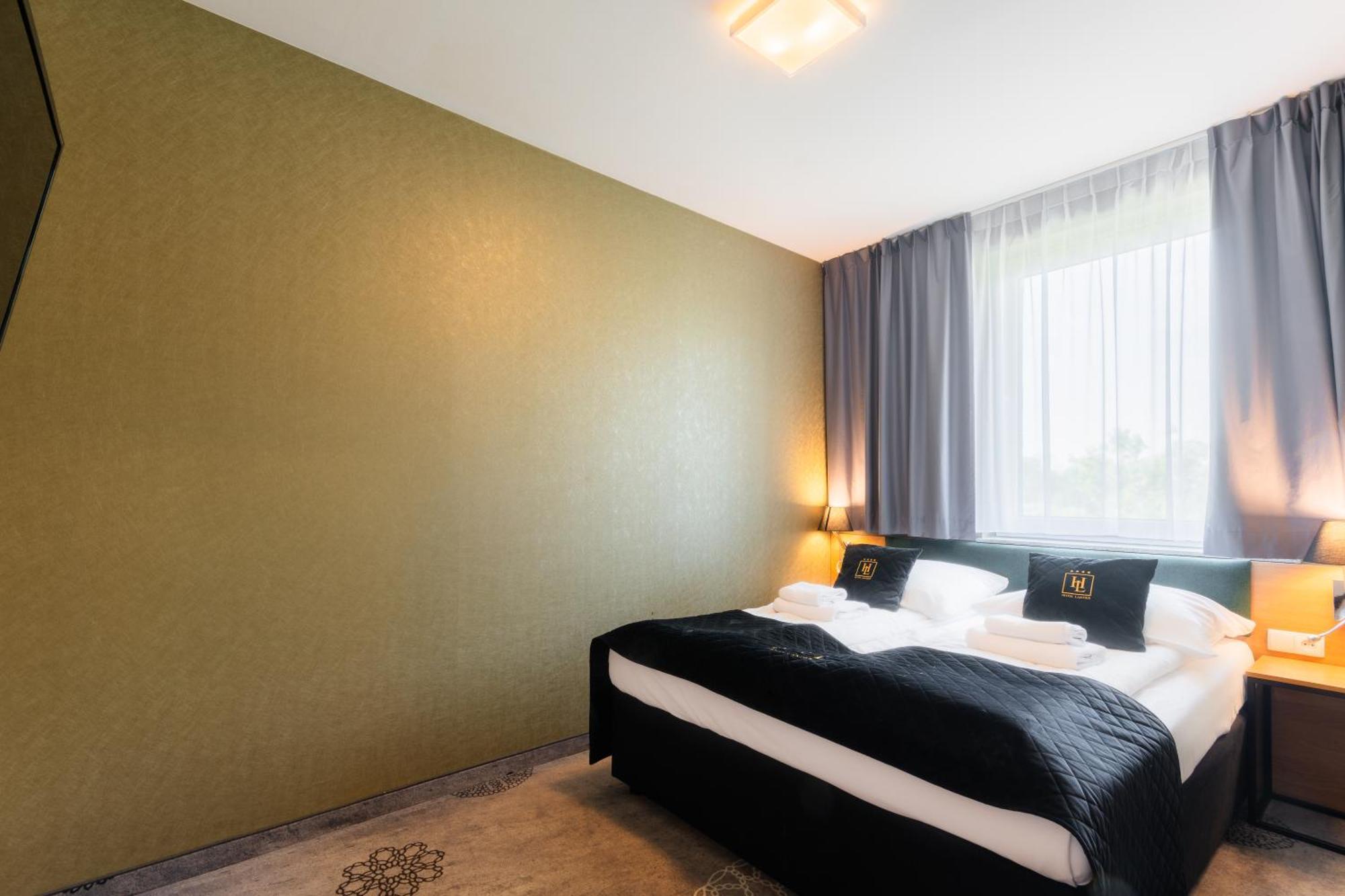 Hotel Lantier Wellness & Spa Μπίτομ Εξωτερικό φωτογραφία