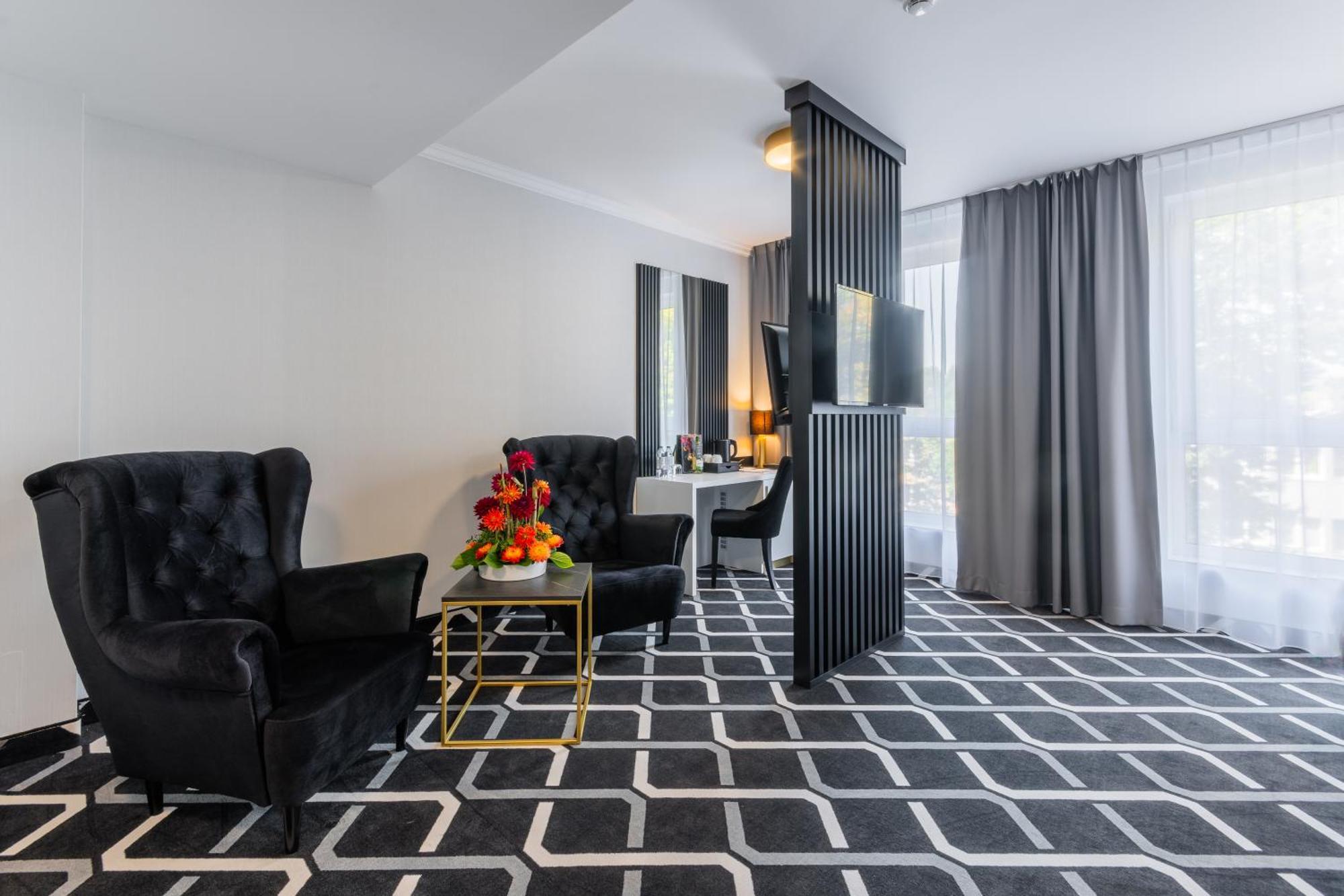 Hotel Lantier Wellness & Spa Μπίτομ Εξωτερικό φωτογραφία