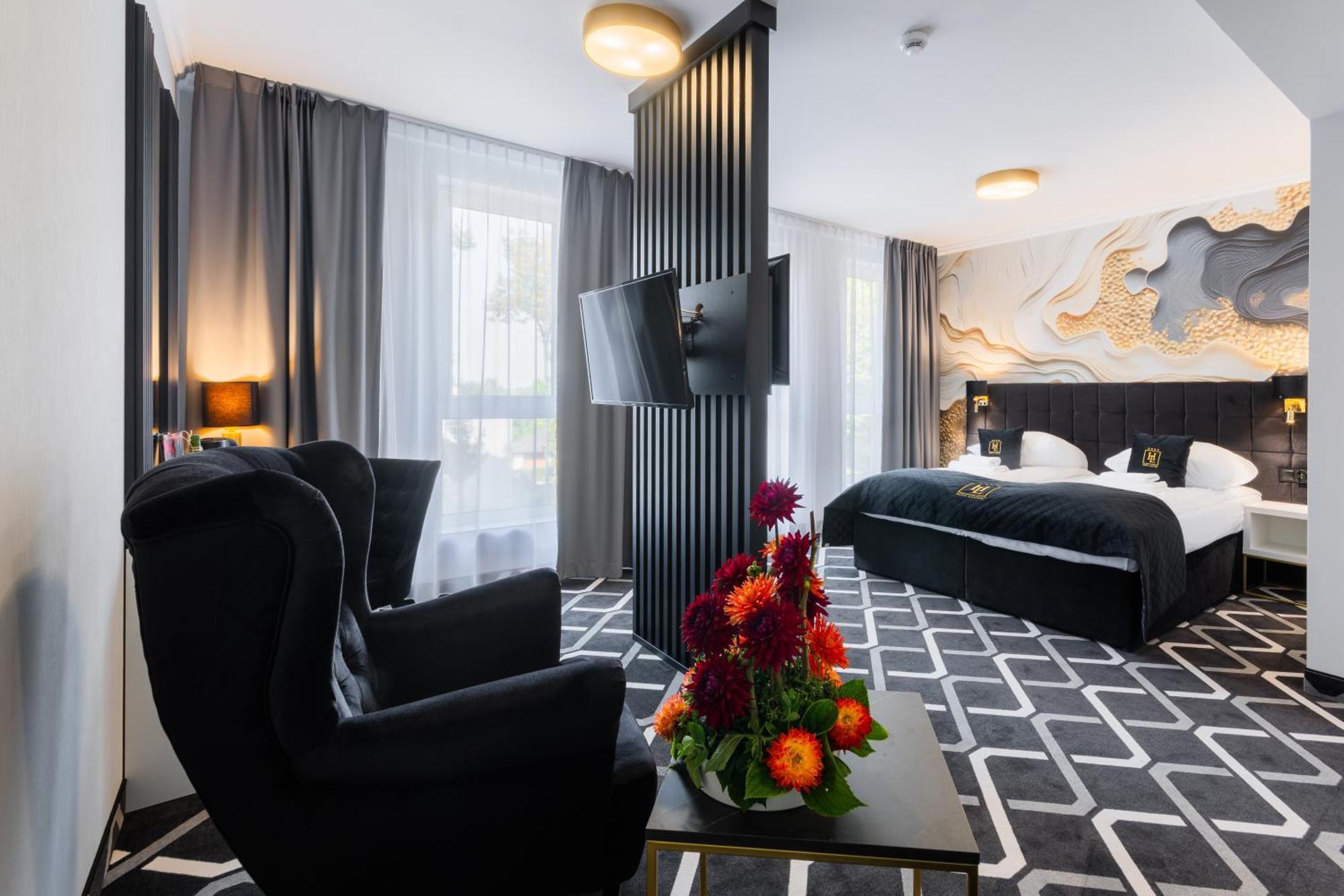 Hotel Lantier Wellness & Spa Μπίτομ Εξωτερικό φωτογραφία