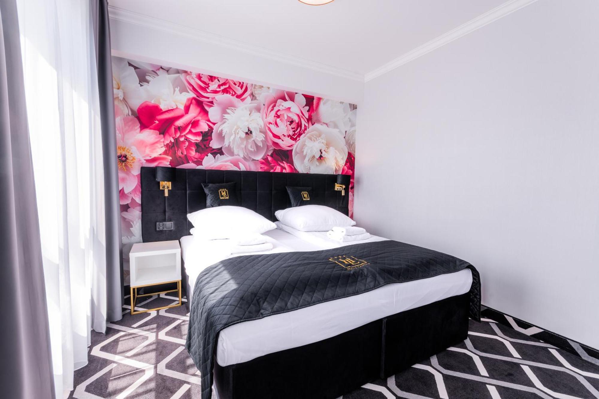 Hotel Lantier Wellness & Spa Μπίτομ Εξωτερικό φωτογραφία